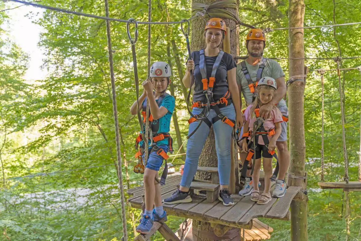 Kletterwald in Prien am Chiemsee Kletterspaß für die ganze Familie in den Baumwipfeln
